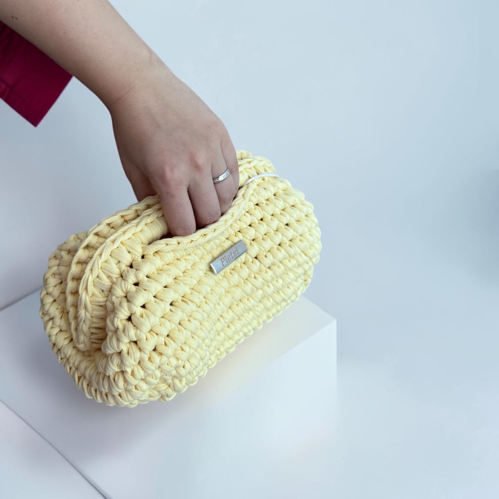 Solie clutch yellow