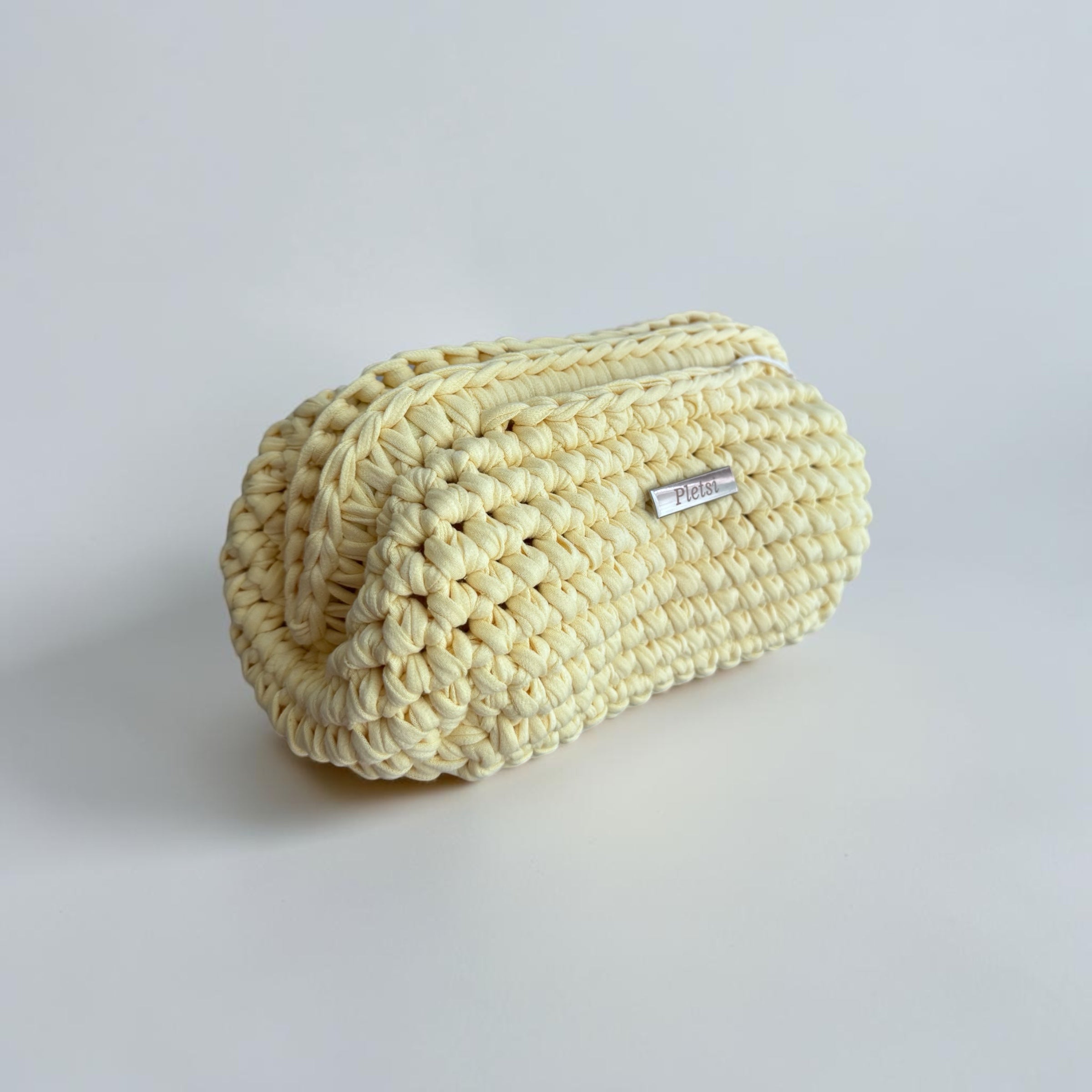 Solie clutch yellow